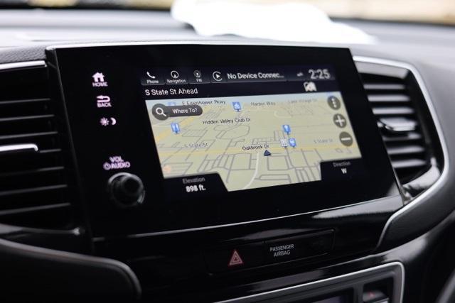 used 2022 Honda Pilot car, priced at $35,234