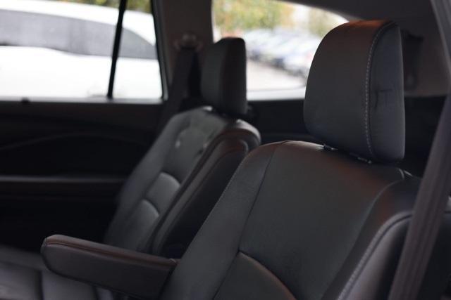 used 2022 Honda Pilot car, priced at $35,234