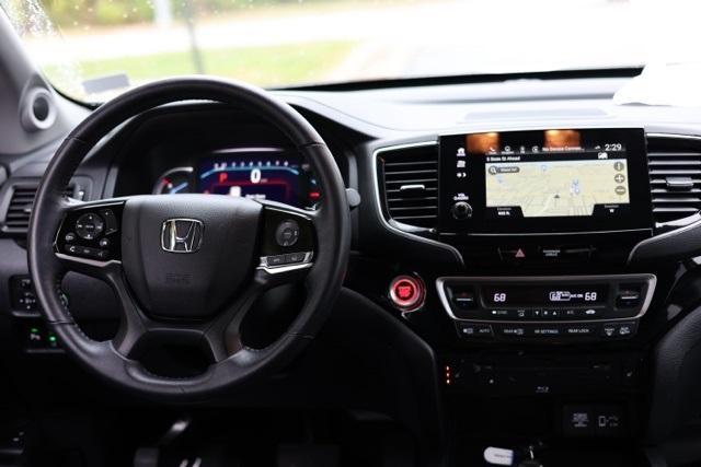 used 2022 Honda Pilot car, priced at $35,234