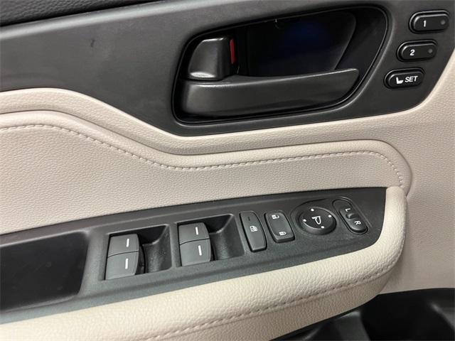new 2025 Honda Odyssey car, priced at $43,243