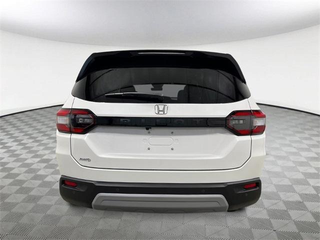 new 2025 Honda Pilot car, priced at $44,797