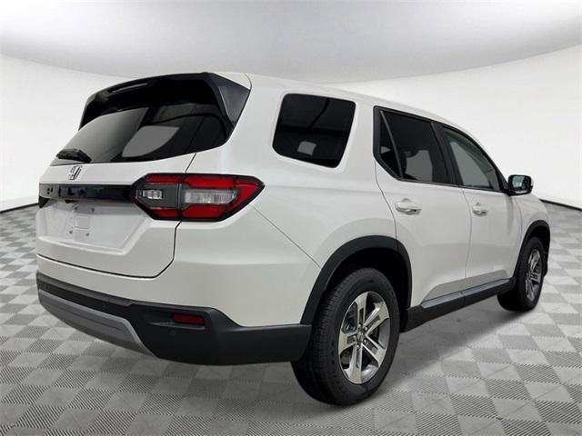 new 2025 Honda Pilot car, priced at $44,797