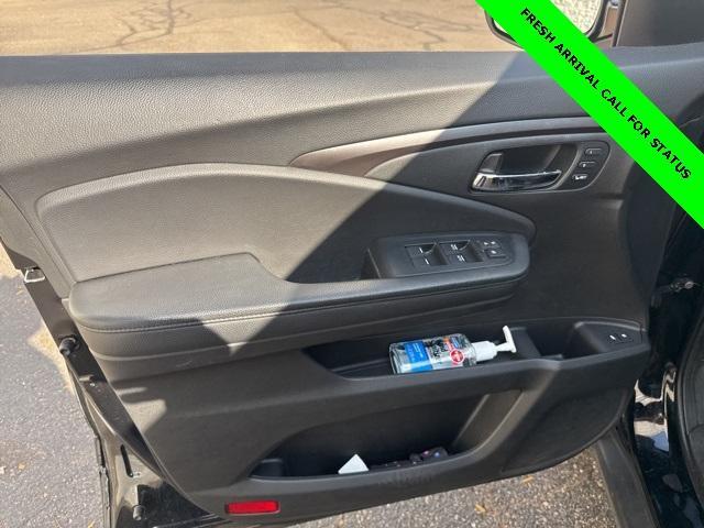 used 2022 Honda Pilot car, priced at $28,045