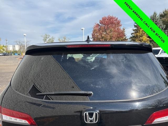 used 2022 Honda Pilot car, priced at $28,045