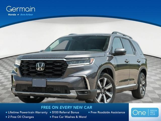 new 2025 Honda Pilot car, priced at $52,295