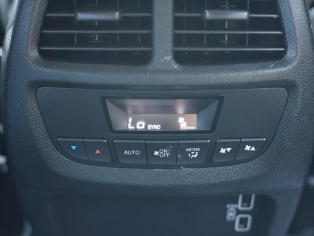 used 2022 Honda Pilot car, priced at $35,938