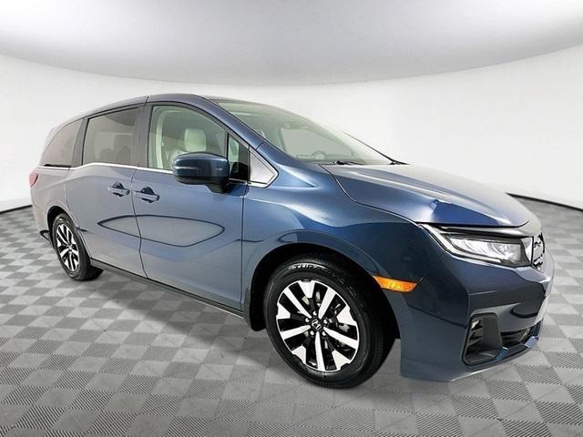 new 2025 Honda Odyssey car, priced at $43,636