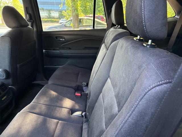 used 2022 Honda Pilot car, priced at $30,998