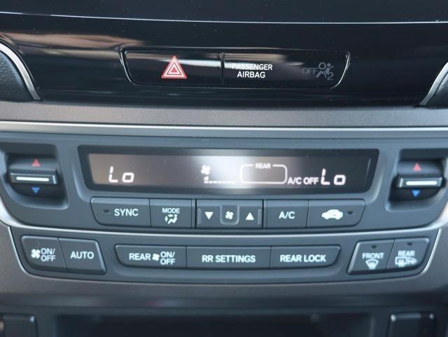 used 2022 Honda Pilot car, priced at $31,272