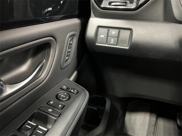 new 2025 Honda Pilot car, priced at $50,437