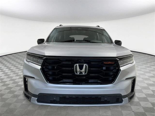 new 2025 Honda Pilot car, priced at $50,437