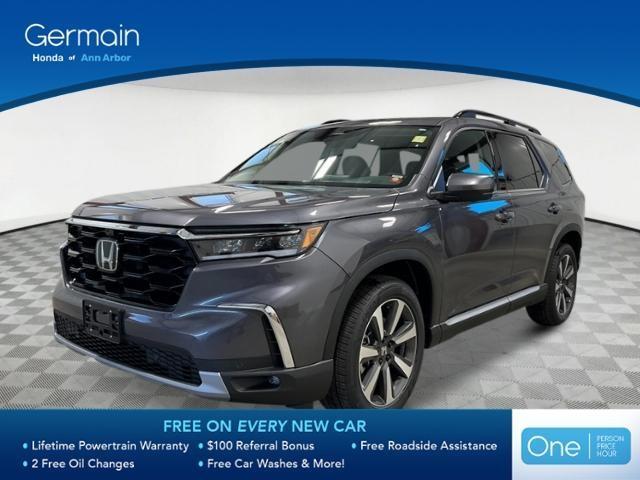 new 2025 Honda Pilot car, priced at $53,985