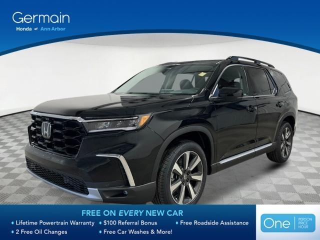 new 2025 Honda Pilot car, priced at $53,039