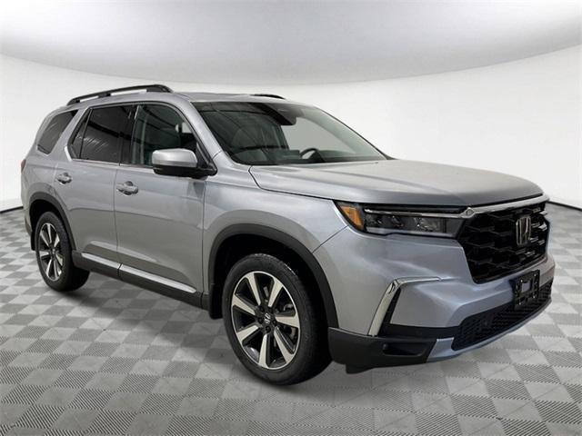 new 2025 Honda Pilot car, priced at $47,496