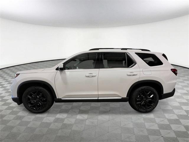 new 2025 Honda Pilot car, priced at $52,924