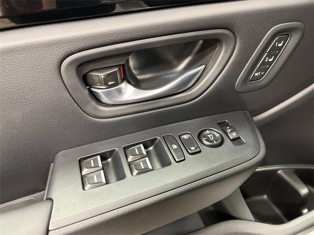 new 2025 Honda Pilot car, priced at $52,924