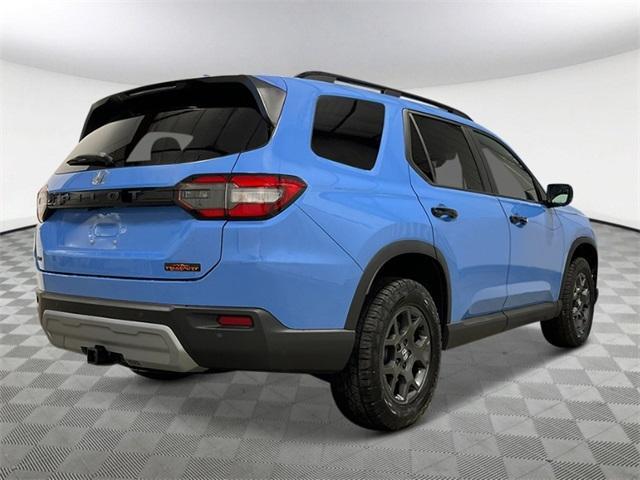 new 2025 Honda Pilot car, priced at $49,314