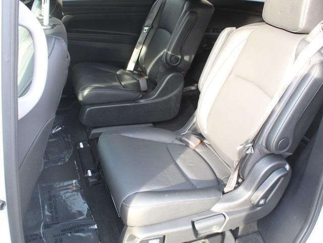 used 2024 Honda Odyssey car, priced at $43,897