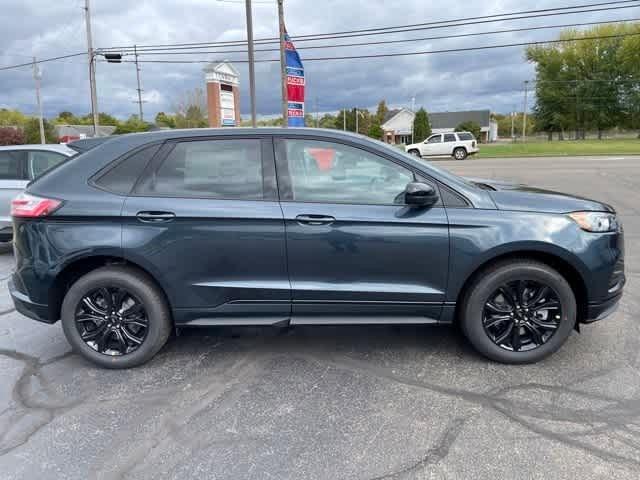 new 2024 Ford Edge car, priced at $40,286