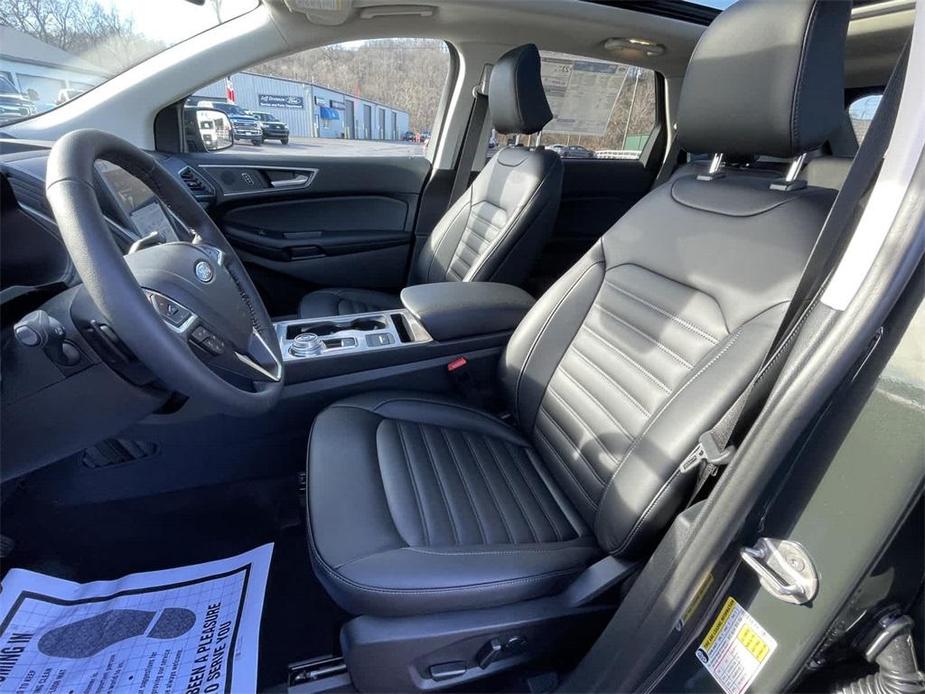 new 2024 Ford Edge car, priced at $43,242