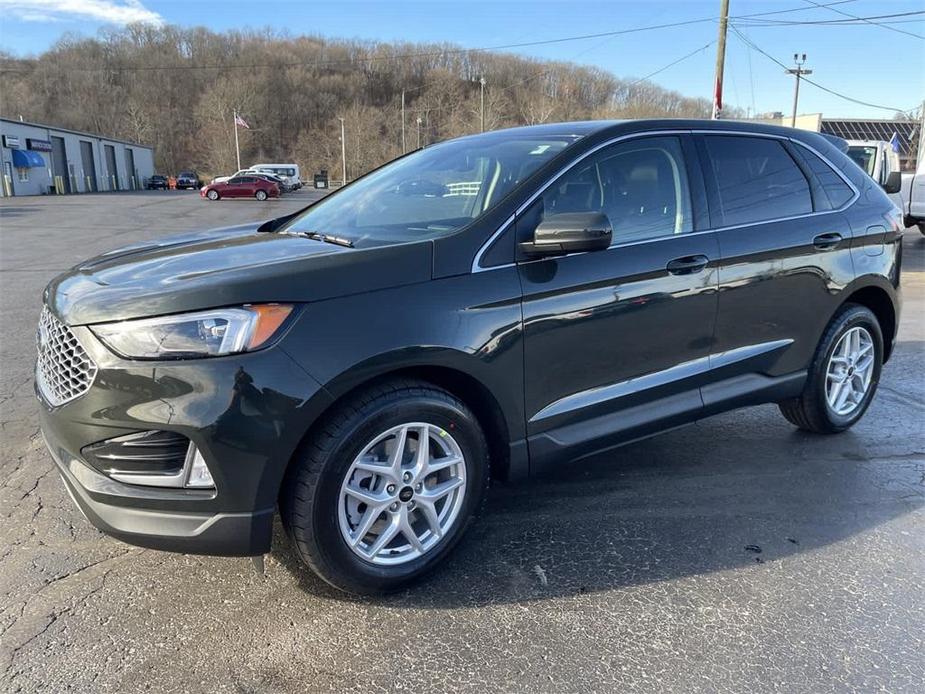 new 2024 Ford Edge car, priced at $43,242