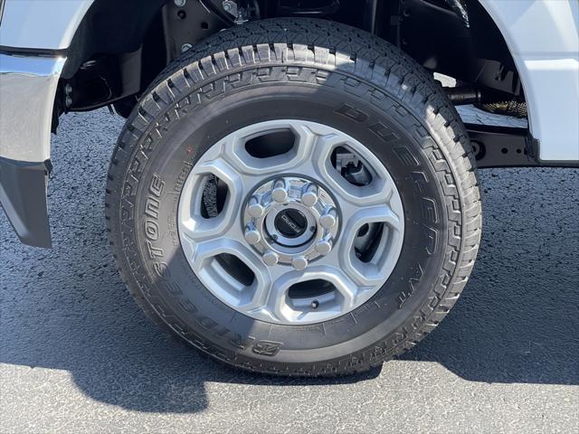 new 2025 Ford F-250 car, priced at $57,005