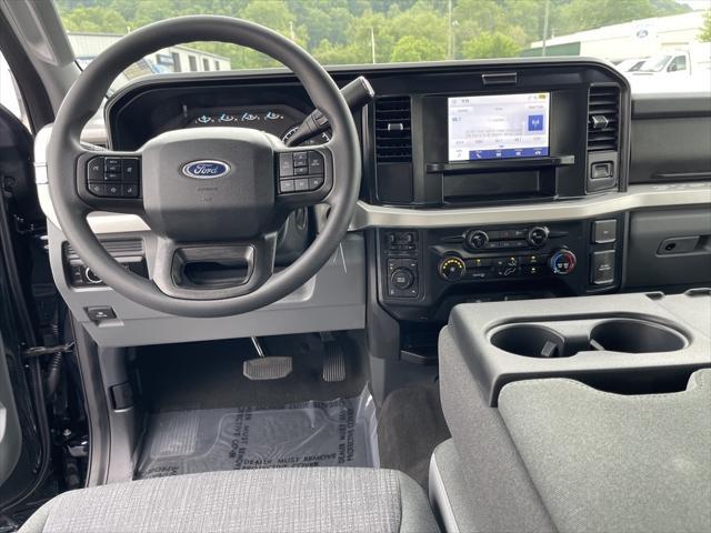 new 2025 Ford F-250 car, priced at $58,226