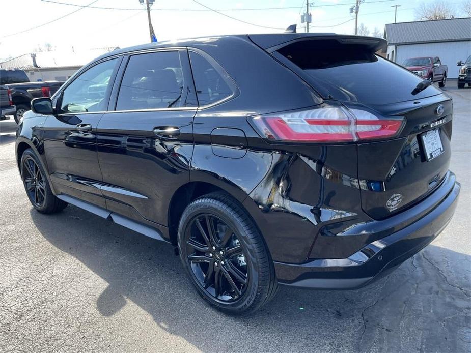 new 2024 Ford Edge car, priced at $45,142