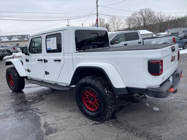 used 2021 Jeep Gladiator car, priced at $38,574