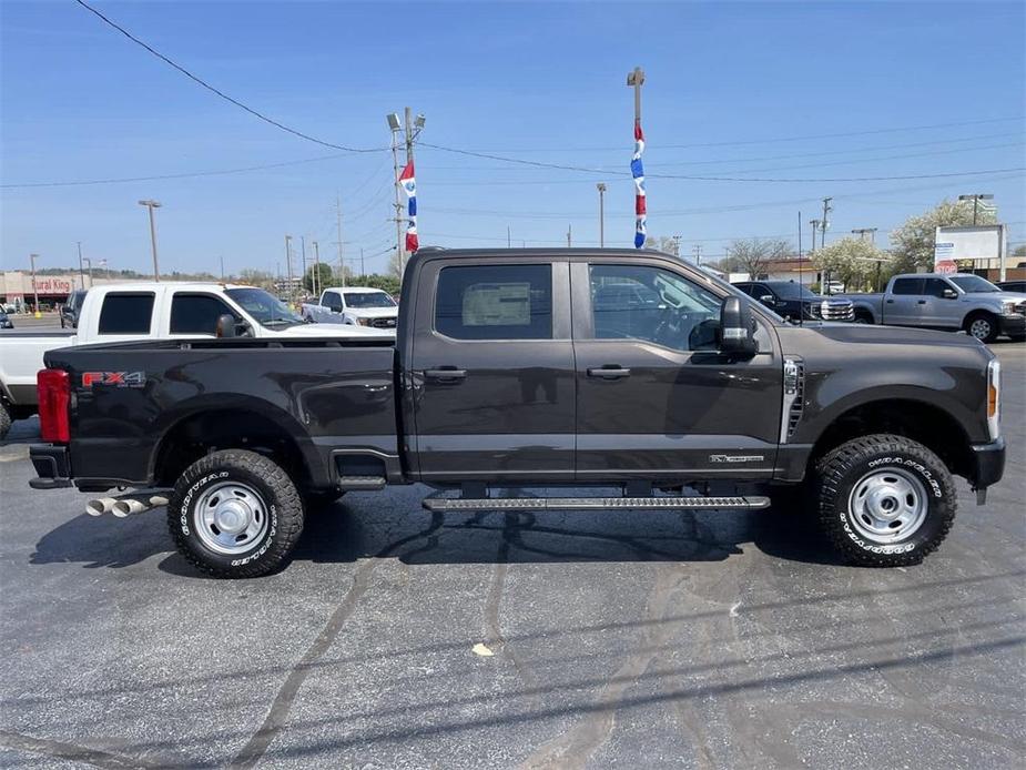 new 2024 Ford F-350 car, priced at $65,949