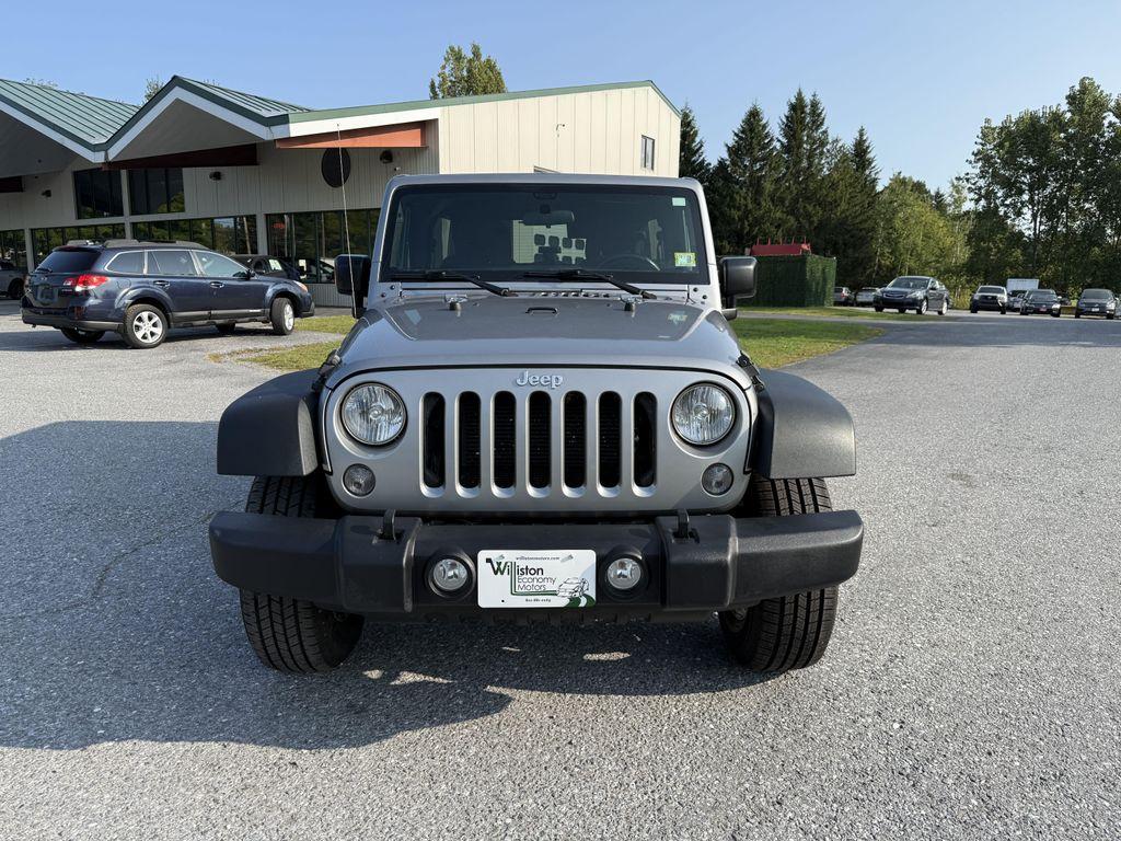 used 2015 Jeep Wrangler Unlimited car, priced at $14,895
