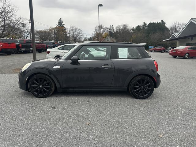 used 2018 MINI Hardtop car, priced at $12,995