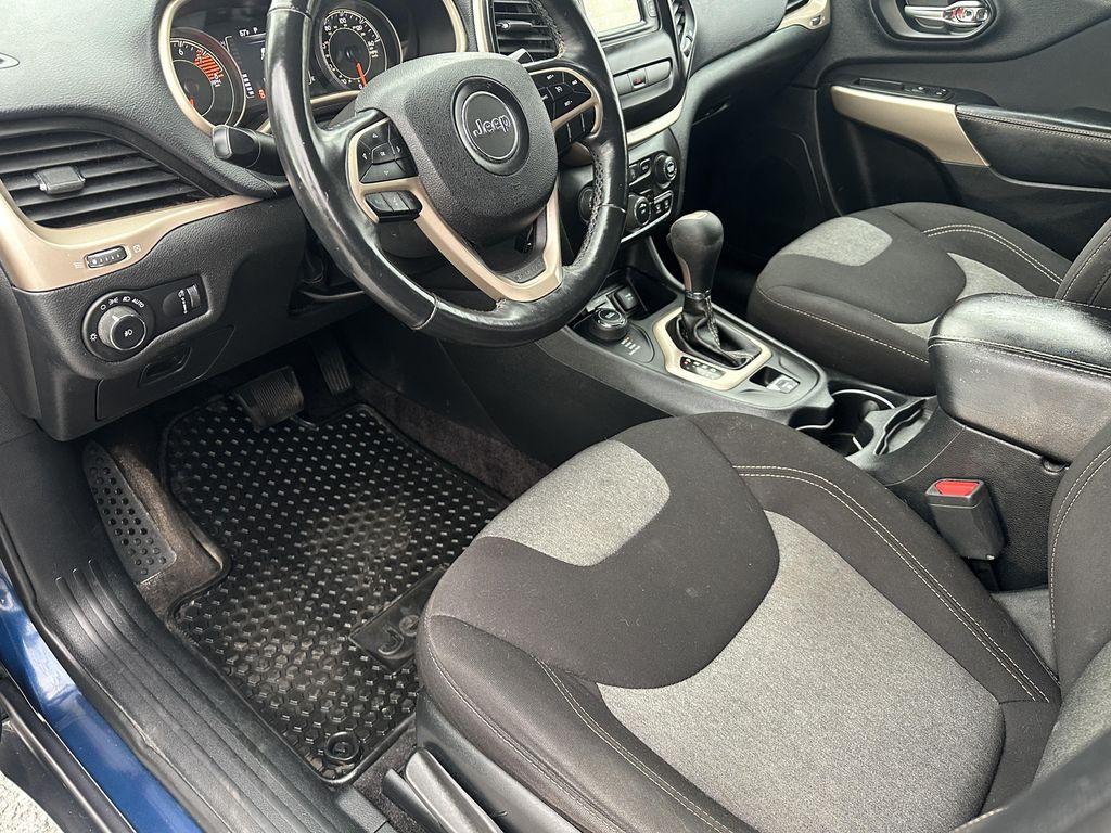 used 2018 Jeep Cherokee car, priced at $9,995