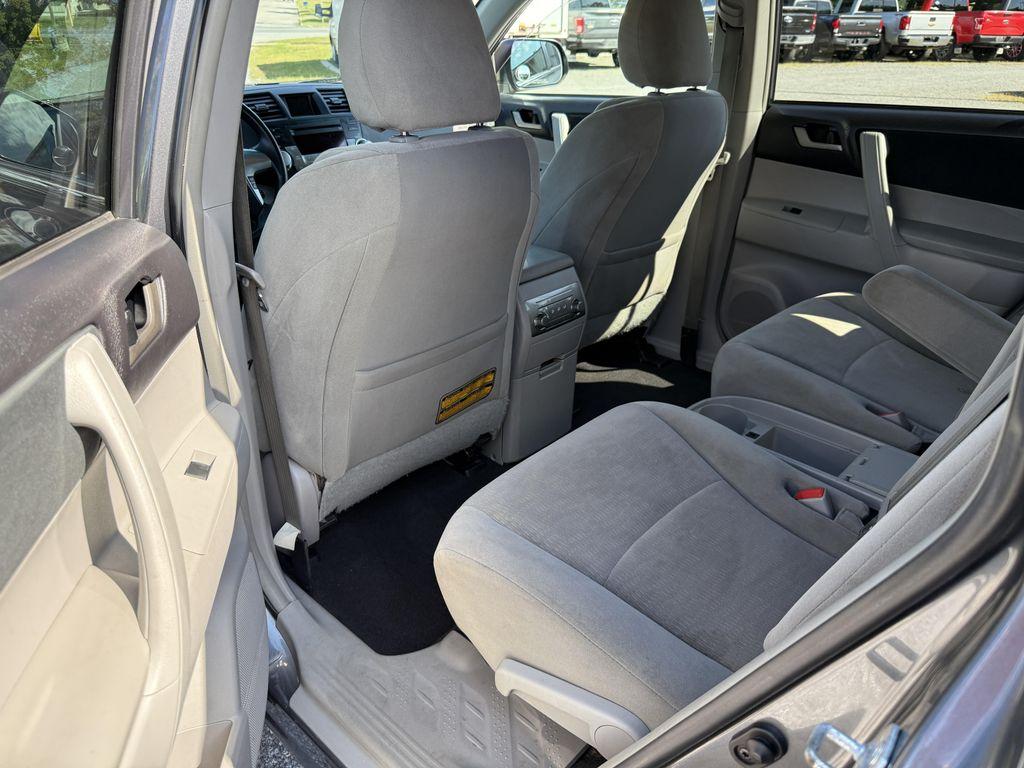used 2011 Toyota Highlander car, priced at $8,995