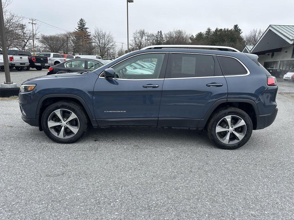 used 2020 Jeep Cherokee car, priced at $14,895