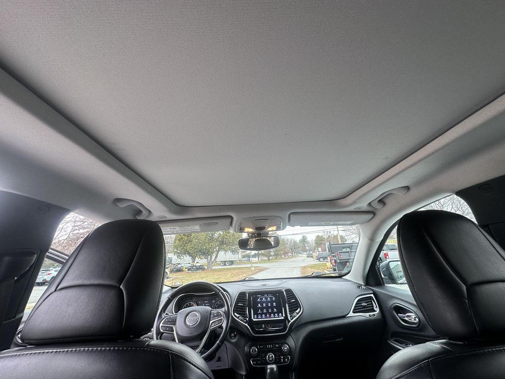 used 2020 Jeep Cherokee car, priced at $14,895