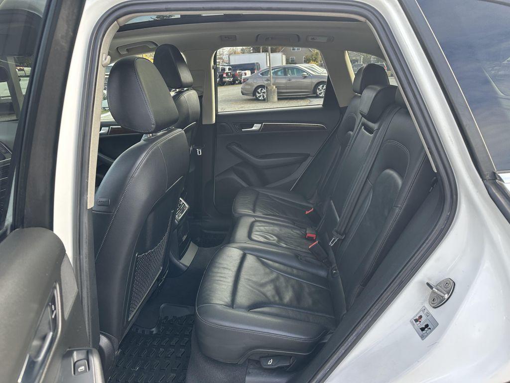 used 2011 Audi Q5 car, priced at $6,895