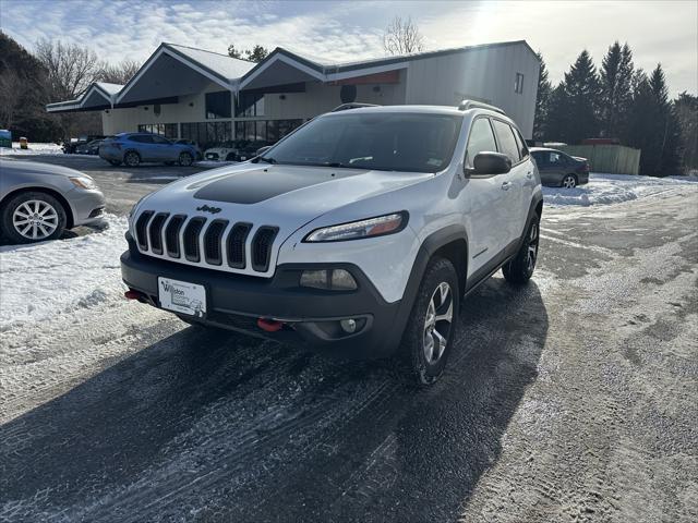 used 2015 Jeep Cherokee car, priced at $10,795