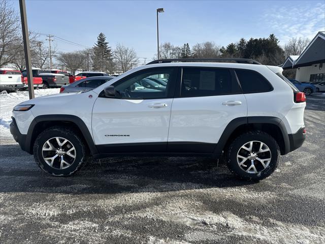 used 2015 Jeep Cherokee car, priced at $10,795