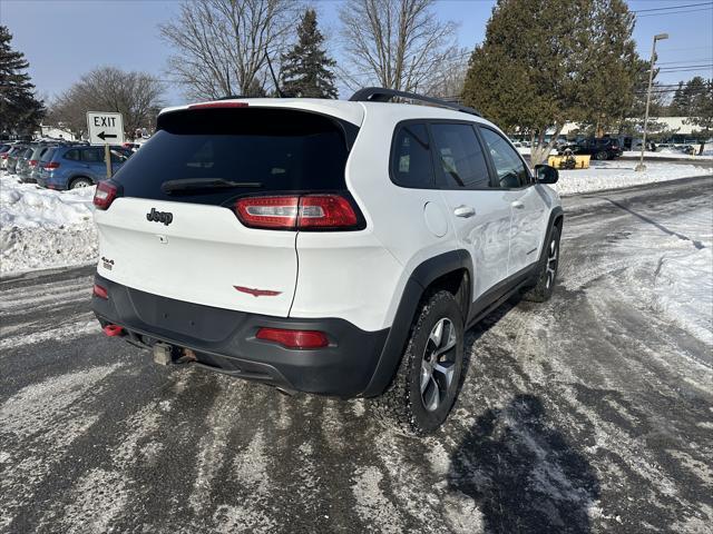 used 2015 Jeep Cherokee car, priced at $10,795