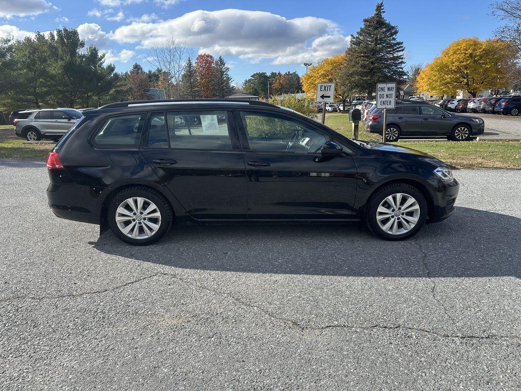 used 2017 Volkswagen Golf SportWagen car, priced at $9,885