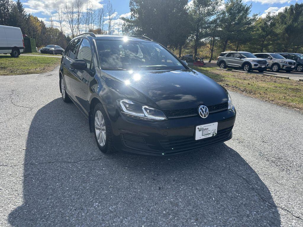used 2017 Volkswagen Golf SportWagen car, priced at $9,885