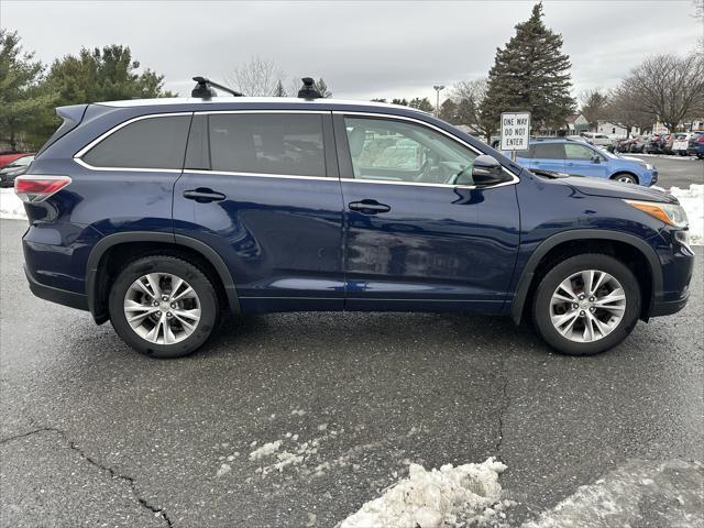 used 2015 Toyota Highlander car, priced at $16,895