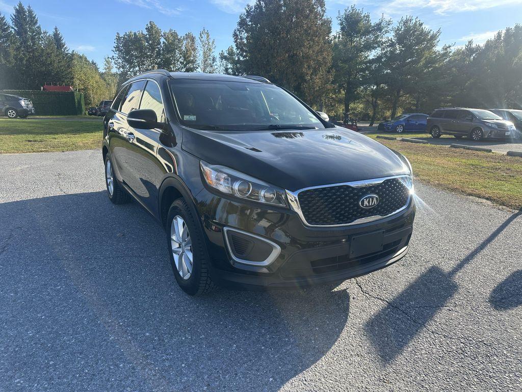 used 2016 Kia Sorento car, priced at $5,895