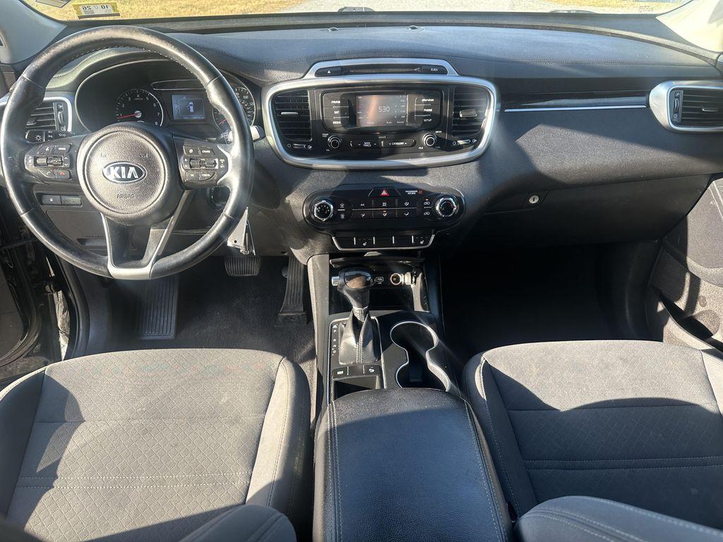 used 2016 Kia Sorento car, priced at $5,895