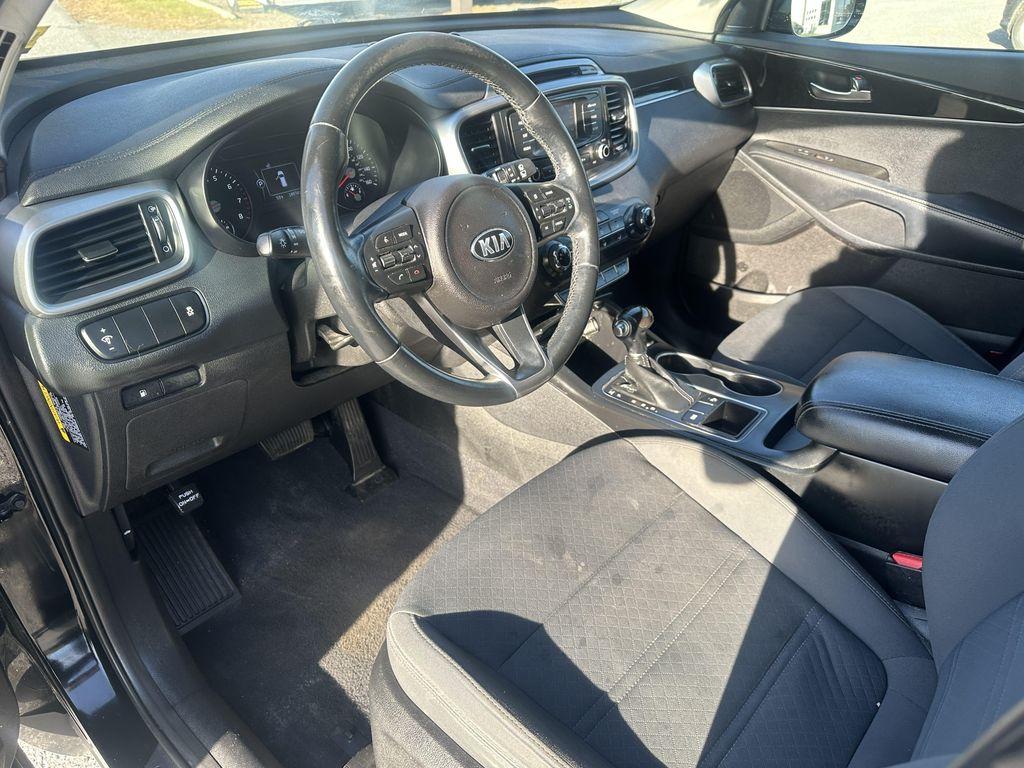 used 2016 Kia Sorento car, priced at $5,895