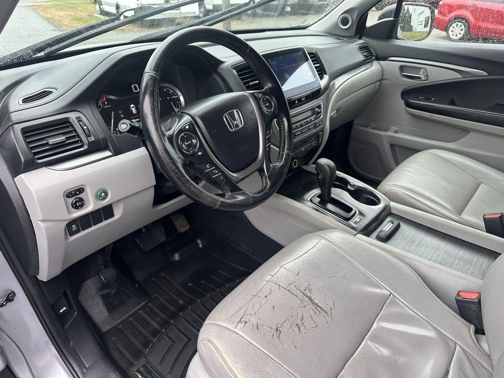 used 2016 Honda Pilot car, priced at $9,895