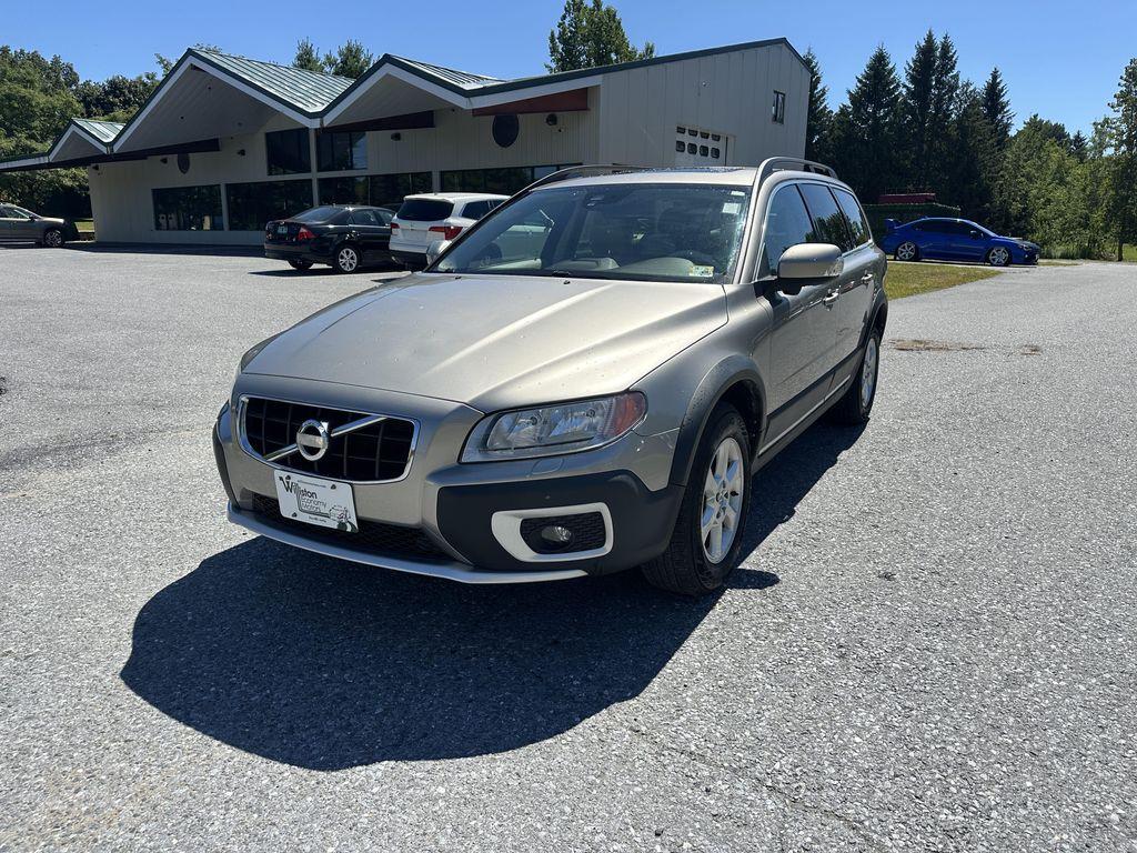 used 2013 Volvo XC70 car, priced at $10,995