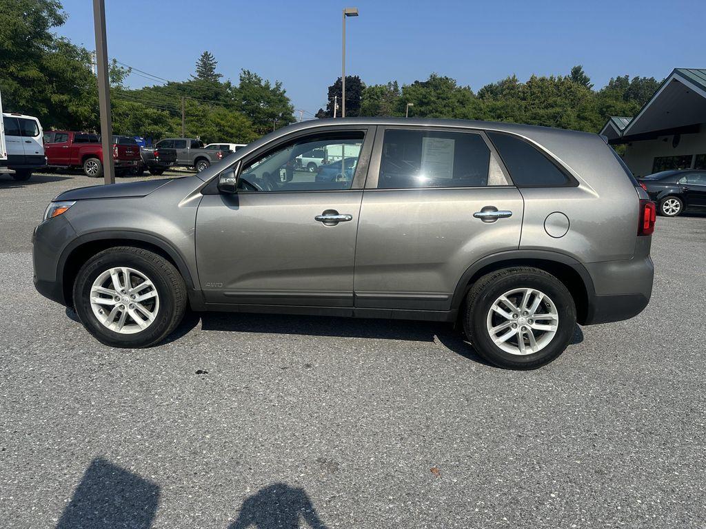 used 2014 Kia Sorento car, priced at $7,885