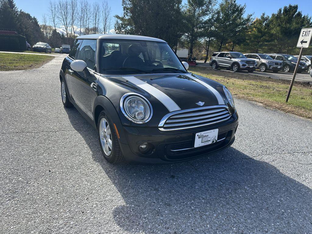 used 2013 MINI Hardtop car, priced at $5,995